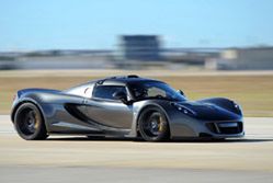 Hennessey Venom GT: 0-300 km/h w 13,63 sekundy