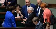 Wyborcy PiS powiedzieli, co myślą o nagrodach. To nie są dobre wieści
