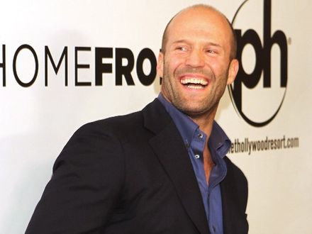 Jason Statham nagrodziłby kaskaderów