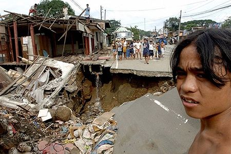 Tajfun Xangsane zabił w Wietnamie już 59 osób