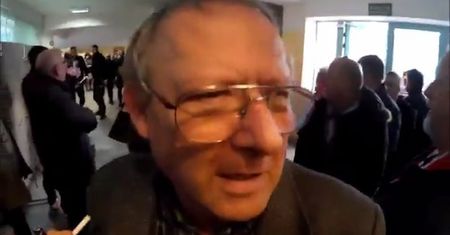 Jest nowe wideo z awantury ONR na spotkaniu z Michnikiem