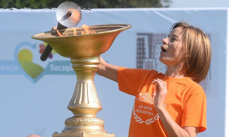 Małgorzata Foreminak zapala znicz olimpijski dla dzieci chorych na raka