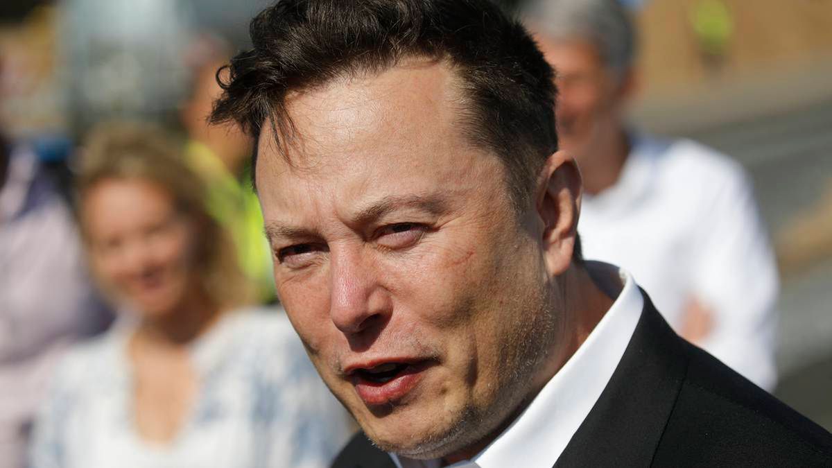 Elon Musk wycofuje się z wykupu Twittera.