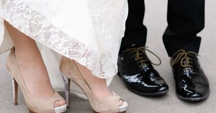 Buty i skarpetki pana młodego - jak je dobrać?