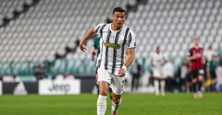 Dobre wiadomości dla fanów Juventusu. Dyrektor sportowy “Starej Damy” zapewnił, że Cristiano Ronaldo zostanie w klubie na kolejny sezon