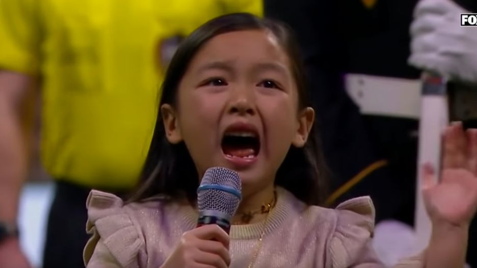 Malea Emma zrobiła show na finale piłkarskich rozgrywek USA.