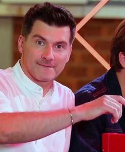 Tomasz Kammel zaliczył wpadkę w "The Voice of Poland". Z pomocą przyszedł młodszy kolega