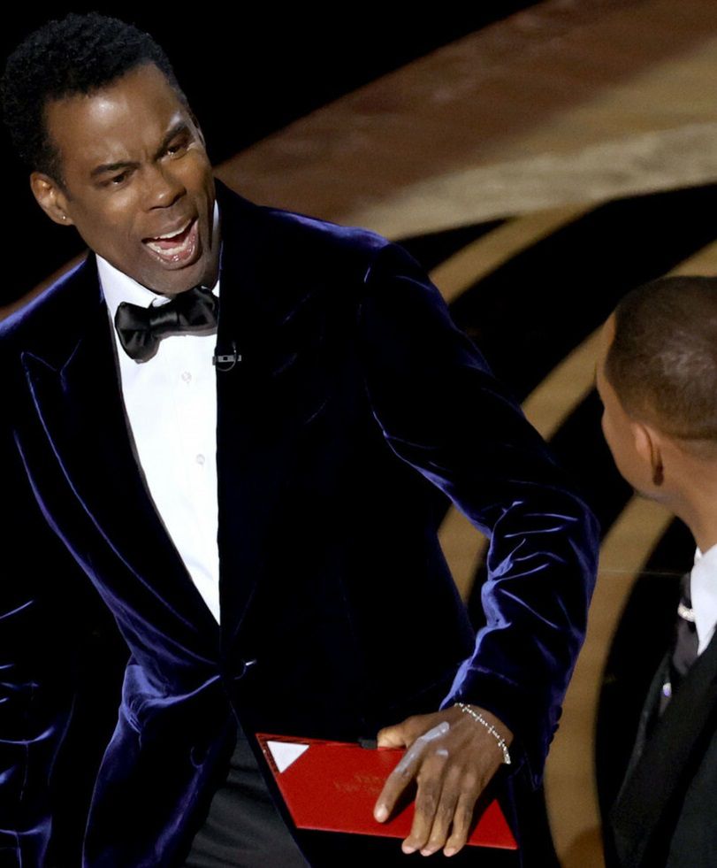 Will Smith uderzył Chrisa Rocka na scenie - Oscary 2022