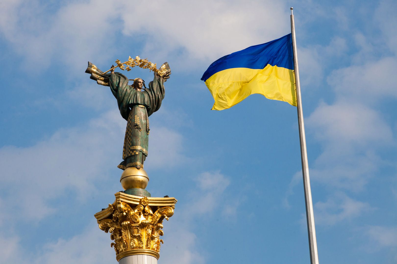 Ukraina uhonoruje zbrodniarzy. Zostaną patronami kijowskich ulic
