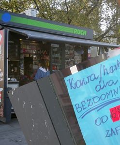 Właścicielka kiosku w Szczecinie pomaga bezdomnym. Rozdaje im kawę i herbatę