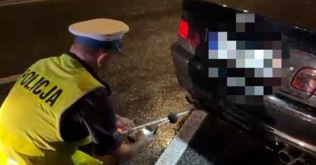 Stołeczni policjanci walczą z nielegalnymi wyścigami – setki mandatów i zatrzymanych praw jazdy