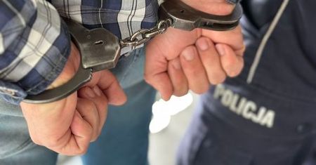 Okradł współpracownika i próbował płacić jego kartą.