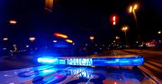 Chciał skoczyć z trzeciego piętra budynku. Uratowali go policjanci