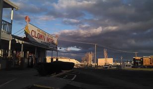 Najstraszniejszy motel w Ameryce wystawiony na sprzedaż. "Klauny muszą zostać"