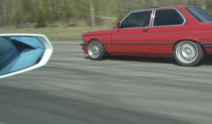 Lamborghini Aventador vs stare BMW. Takiego wyniku żaden z nich się nie spodziewał