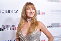 Jane Seymour wygląda zjawisko w sukni z głębokim dekoltem