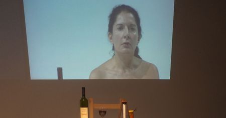 Marina Abramović podzieliła Polaków. Jedni się modlą, inni zachwycają