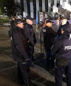 Warszawa. Policja zablokowała projekcję dokumentu "Tylko nie mów nikomu"