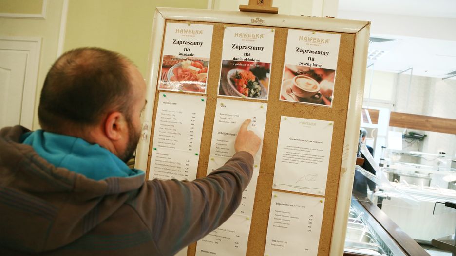 Posłowie z KFP uważają, że ceny sejmowych posiłków są zbyt niskie