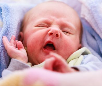 W Polsce rodzi się więcej dzieci. Jednak sporo brakuje nam do ideału