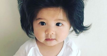 Ma 6 miesięcy, taką czuprynę i 62 mln obserwujących na Instagramie