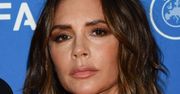 Brytyjski Vogue nakręcił filmik z Victorią Beckham. Znowu wbiła się w lateksowy kostium kota