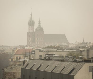 Smog Kraków 20 grudnia: fatalna jakość powietrza w Krakowie. Obowiązuje darmowa komunikacja
