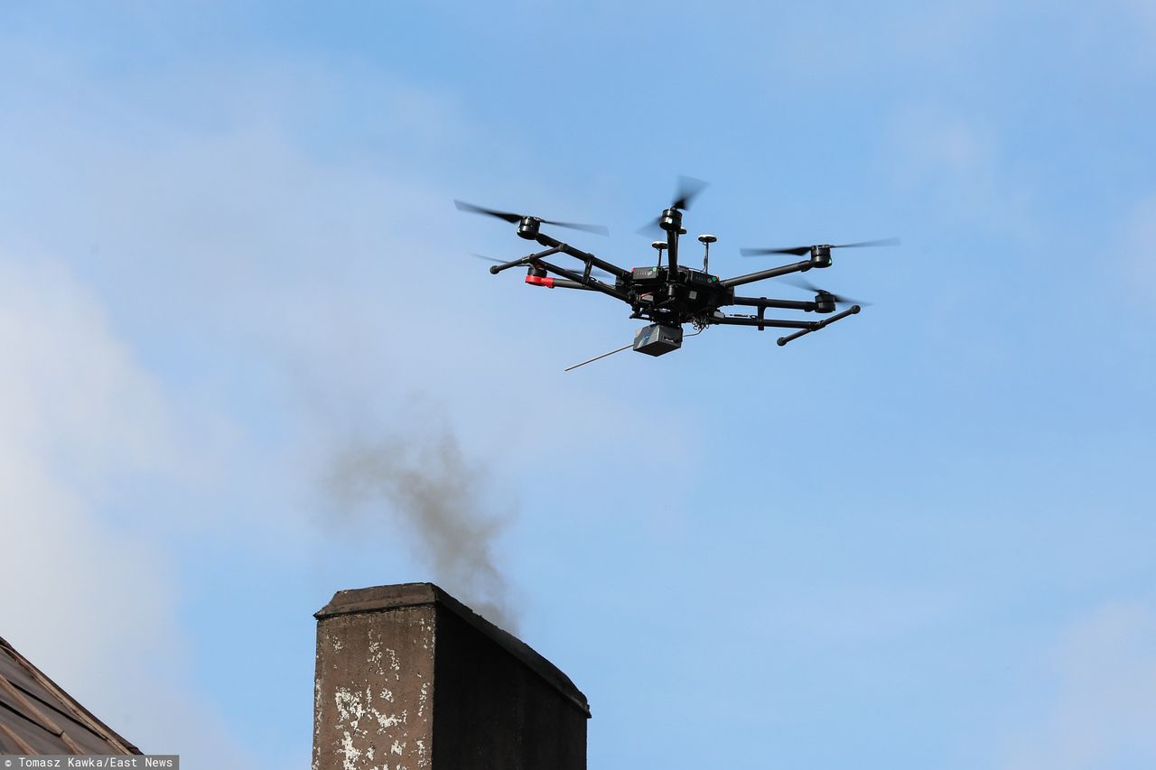 Smog to wielki problem, ale gdzie straż miejska nie może, tam drona pośle. Mapa dronowych patroli