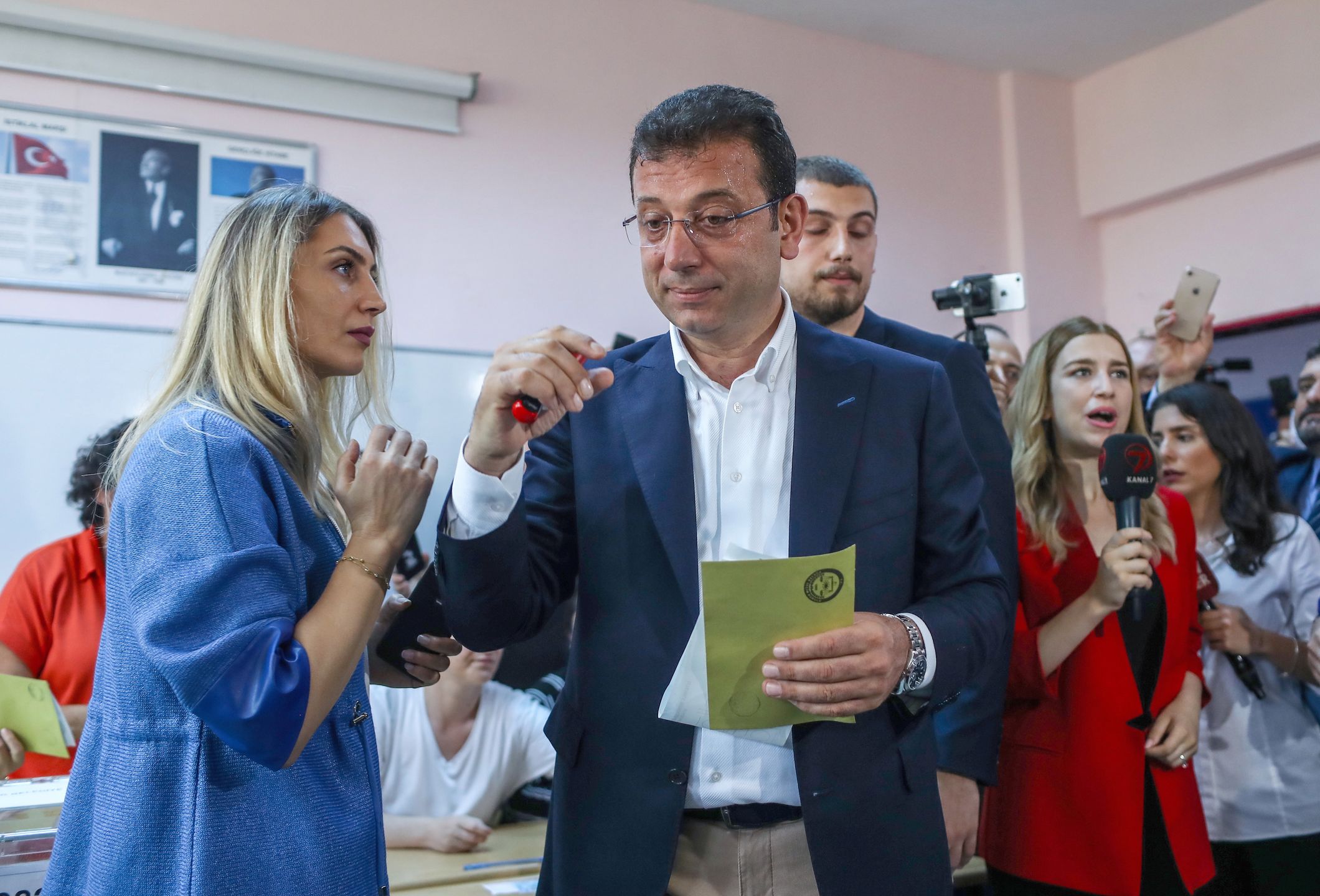 Kandydat na mera Stambułu Ekrem Imamoglu wyrasta na głównego rywala dla prezydenta Recepa Erdogana