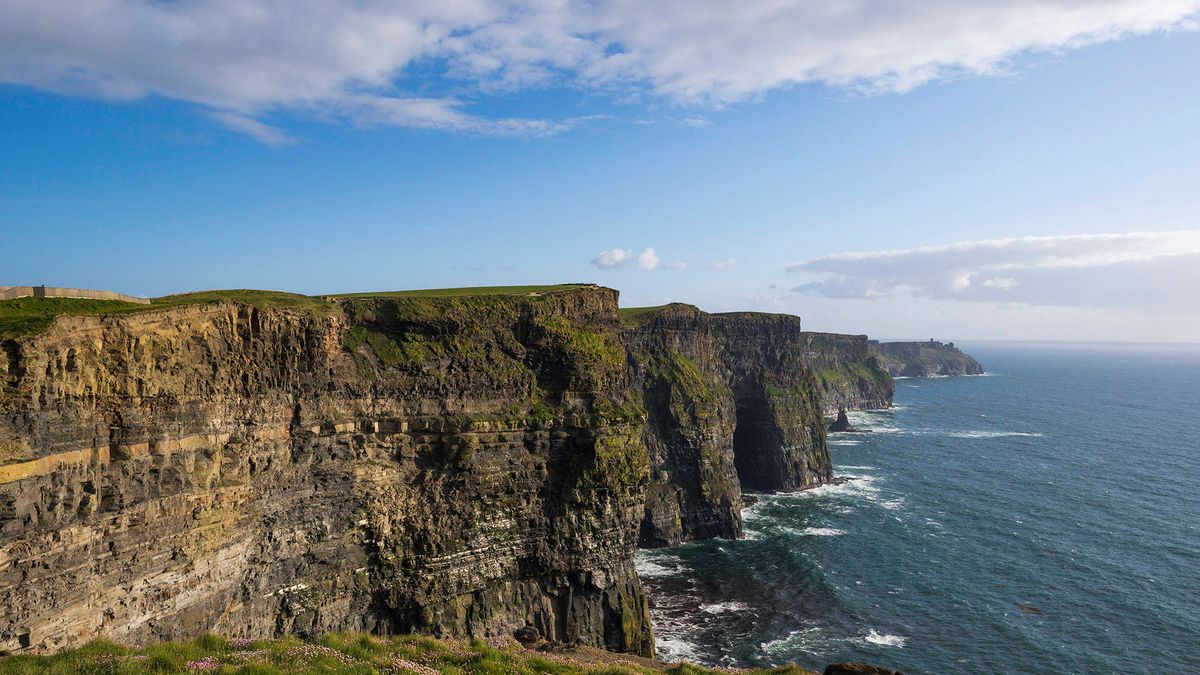 Steep cliffs, Cliffs of Moher, County Clare, Ireland Dostawca: PAP/DPA.