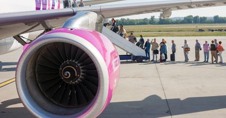 20 godzin na lotnisku w Barcelonie. Wizz Air odpowiada na zarzuty