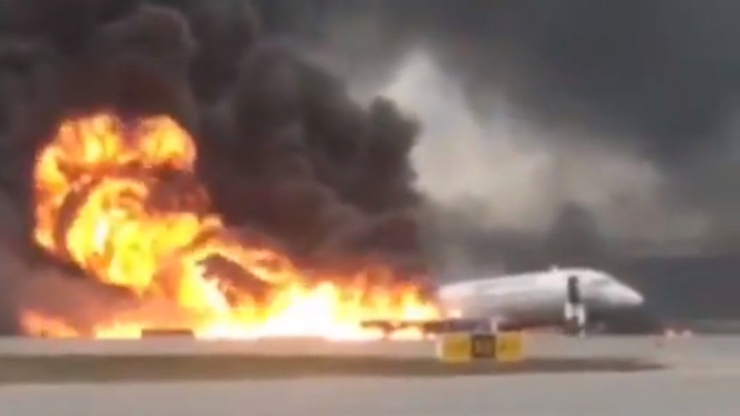 Płonący samolot, Moskwa