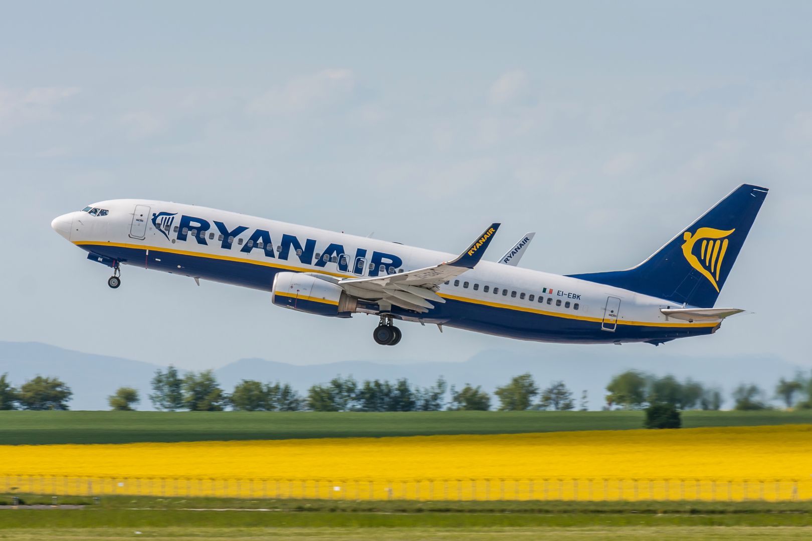 Ryanair wyprzedaje bilety. Milion przecenionych miejsc