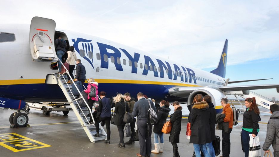 Dziennikarzowi bez żadnego problemu udało się zatrudnić w roli bagażowego na lotnisku Londyn-Stansted