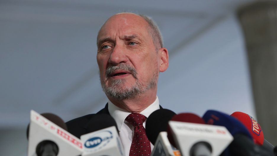 Macierewicz: wojska naszych sojuszników stoją na naszych granicach