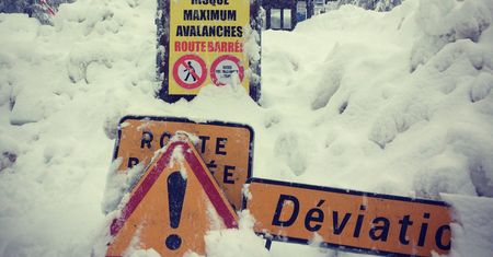 Ewakuacja 100 alpejskich pensjonatów. Ekstremalna sytuacja w Chamonix