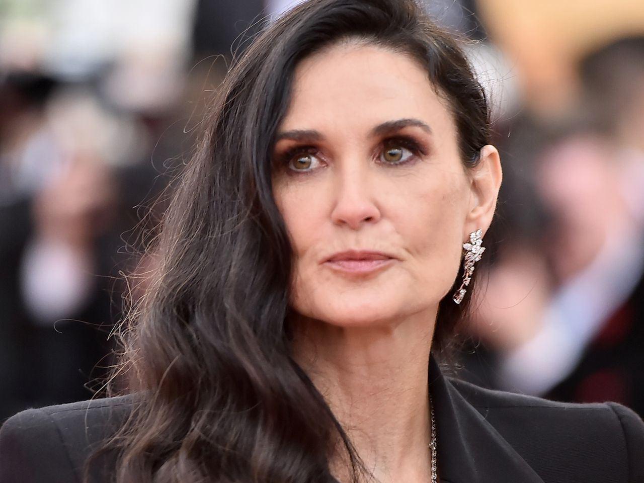 Demi Moore o gwałcie sprzed lat. Tłumaczy, jaką rolę odegrała mama