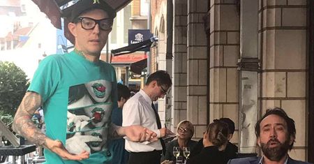Turyści przyłapali Nicolasa Cage'a na obiedzie. Internet bez litości