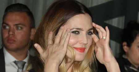 Płacząca Drew Barrymore na zdjęciu. Sama je pokazała