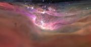 NASA pokazała niesamowitą wizualizację Wielkiej Mgławicy Oriona. Zebrali zdjęcia z teleskopu Hubble'a i Spitzera.