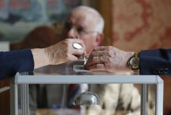 Wybory we Francji. Macron nieznacznie przed Le Pen