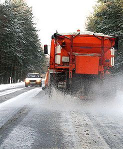 Atak zimy - nadal trudne warunki na drogach
