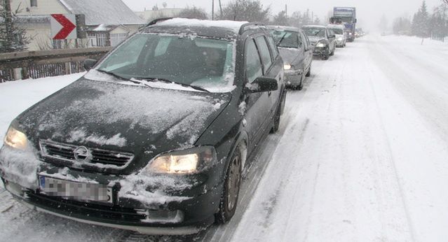 5 sposobów oszczędnej jazdy zimą