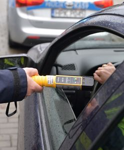 Lubin. Radny PiS miał pijany prowadzić samochód. Policja użyła gazu