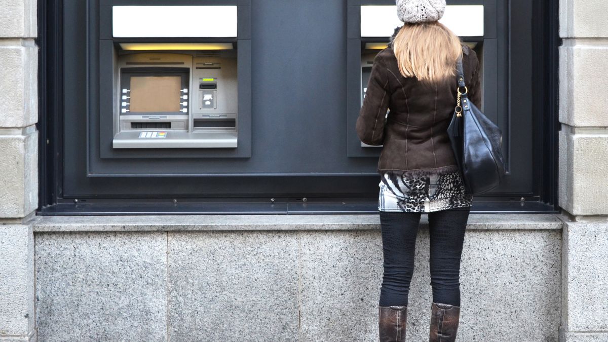  Do wtorku klienci PBS w Sanoku nie wyciągną pieniędzy z bankomatów. 