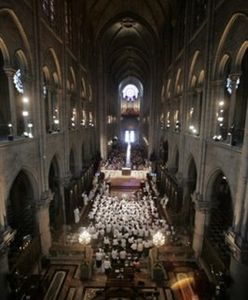 Katedra Notre-Dame jest najczęściej zwiedzanym miejscem w Paryżu