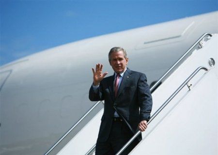 Bush chwali Francję za zapowiedź wzmocnienia UNIFIL-u