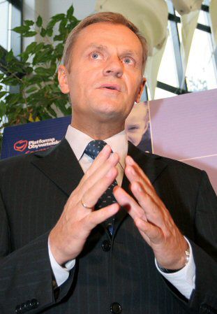 Tusk: mam pełne zaufanie do Miodowicza