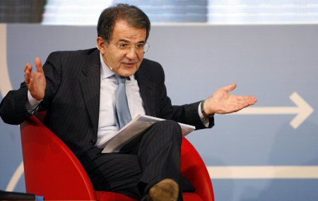 Prodi pozostaje premierem Włoch
