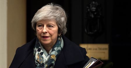 Żołnierze na każde żądanie rządu. May bierze już pod uwagę każdy możliwy scenariusz